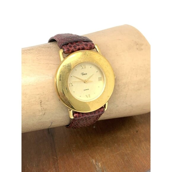 Timex Women\'s Watch Vintage Quartz Gold Leather Band 33mm main image 4